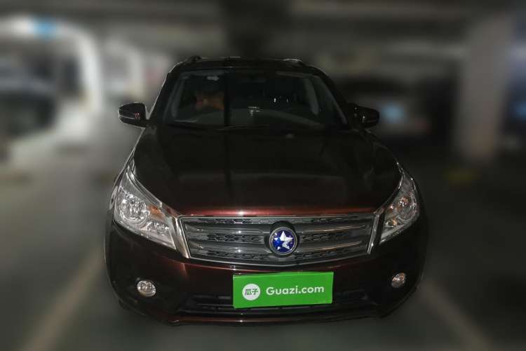 Used Venucia T70 2015 2.0L CVT Smart Choice Edition Front