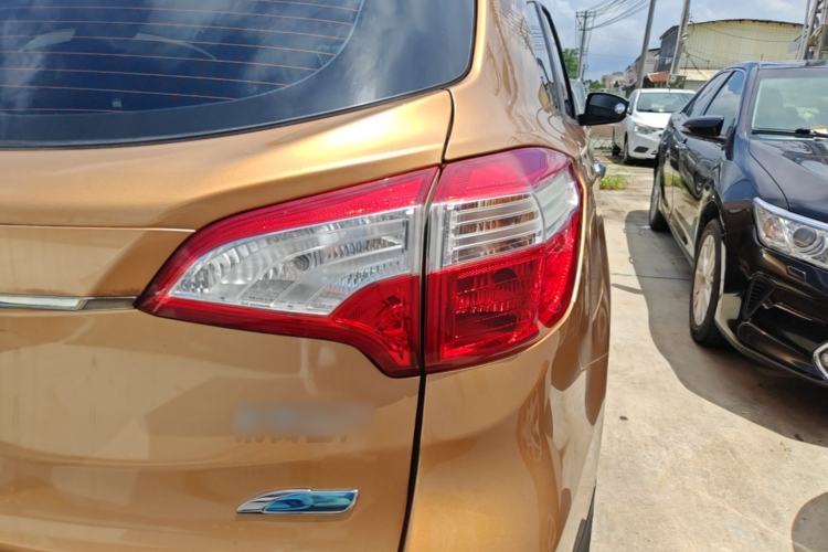 Used Venucia T70 2015 2.0L CVT Smart Choice Edition Right Rear Taillight