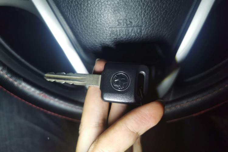 Used Venucia T70 2015 2.0L CVT Smart Choice Edition Vehicle Key