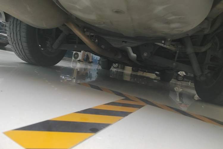 Used Venucia T70 2015 2.0L CVT Smart Edition Chassis Rear