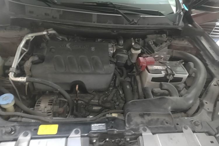Used Venucia T70 2015 2.0L CVT Smart Edition Engine Bay