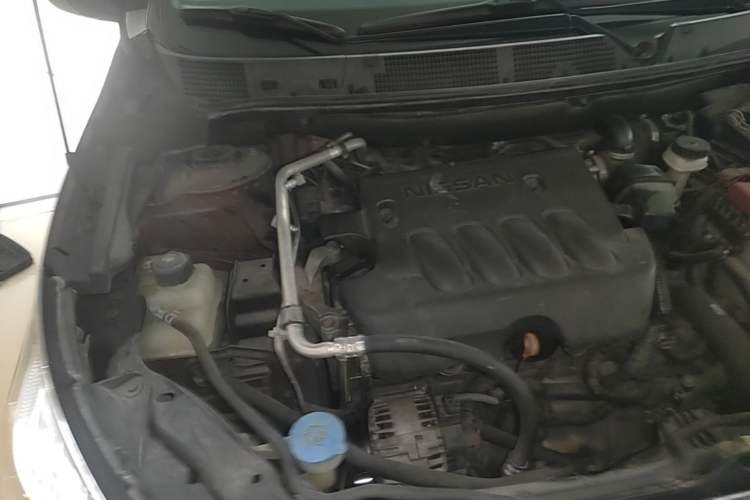 Used Venucia T70 2015 2.0L CVT Smart Edition Engine Bay Right