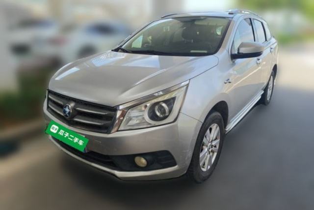 Used Venucia T70 2015 2.0L CVT Smart Edition