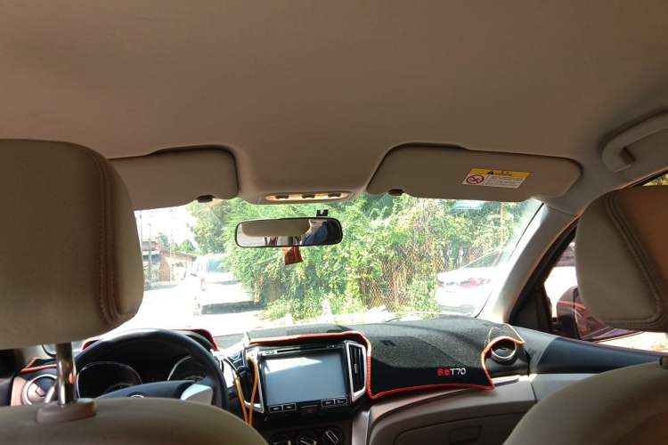 Used Venucia T70 2015 2.0L Manual RuiQu Version Headliner
