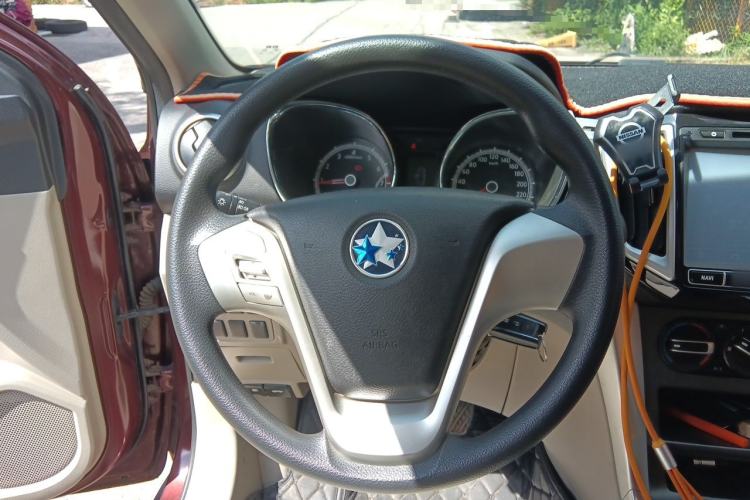 Used Venucia T70 2015 2.0L Manual RuiQu Version Steering Wheel