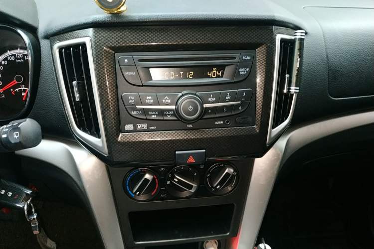 Used Venucia T70 2015 2.0L Manual RuiQu Version Audio And AC Panel