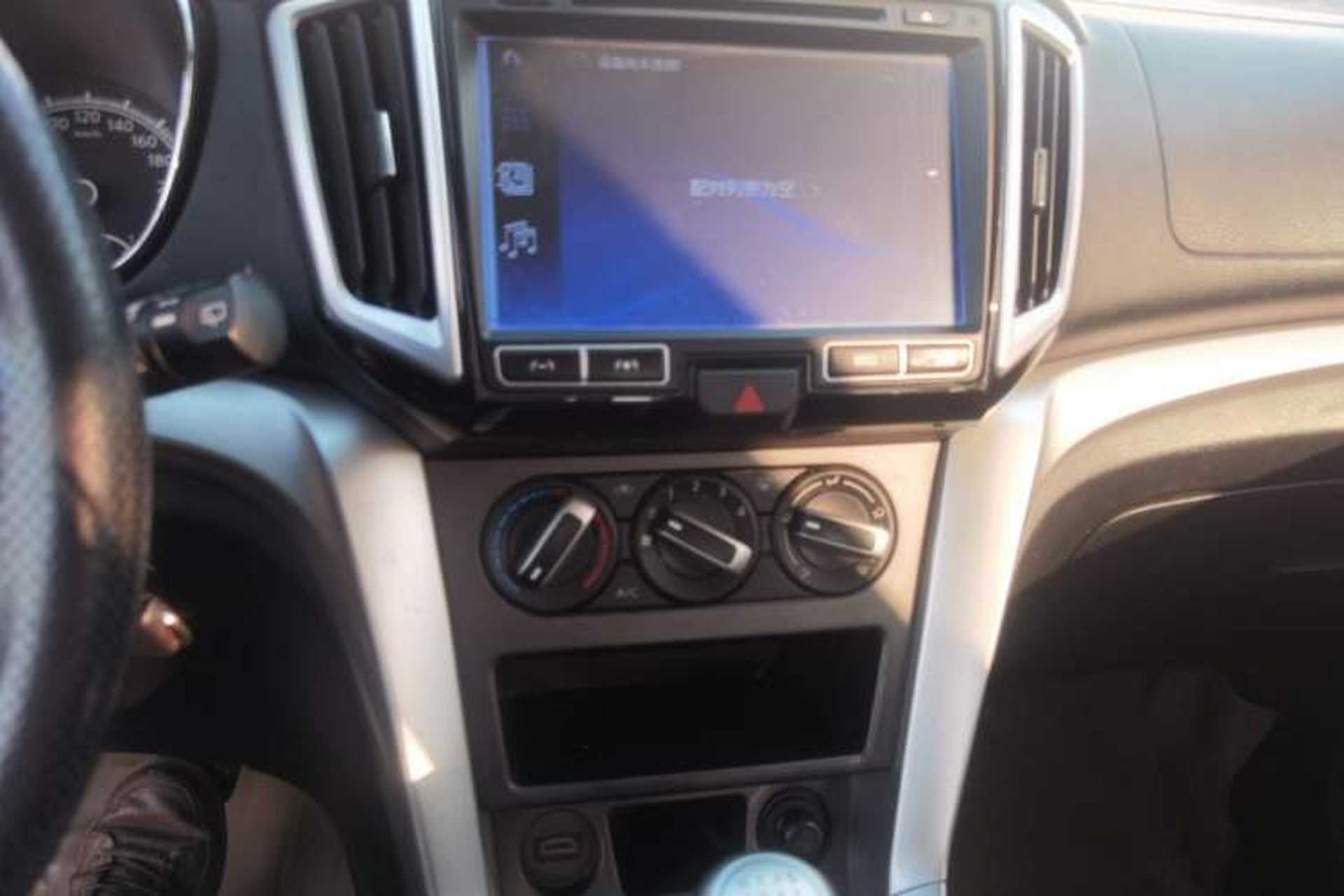 Used Venucia T70 2015 2.0L Manual RuiXiang Edition Audio And AC Panel