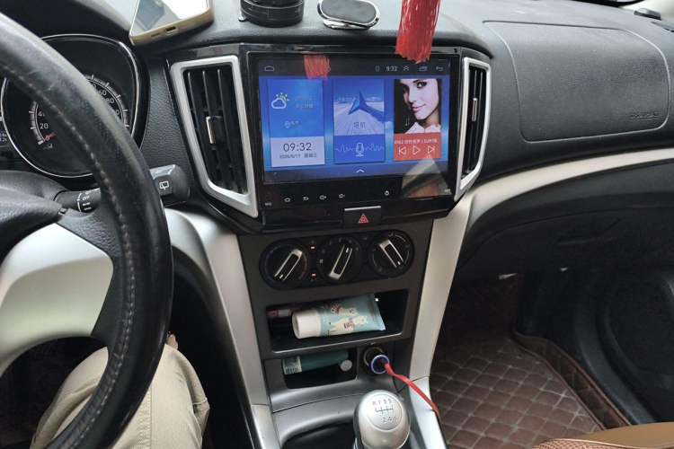 Used Venucia T70 2015 2.0L Manual RuiQu Version Audio And AC Panel