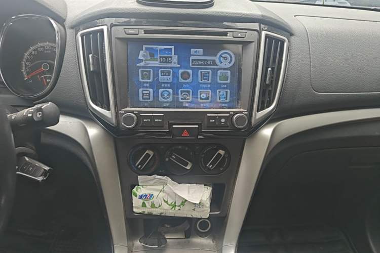 Used Venucia T70 2015 1.6L Manual Ruixing Edition Audio And AC Panel