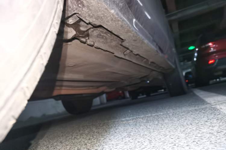 Used Venucia T70 2015 2.0L CVT Smart Edition Chassis Front Left