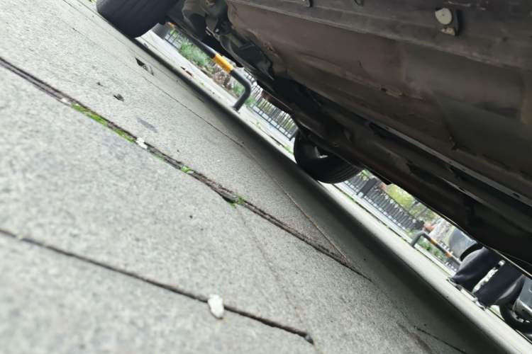 Used Venucia T70 2015 2.0L CVT Smart Edition Chassis Front Right