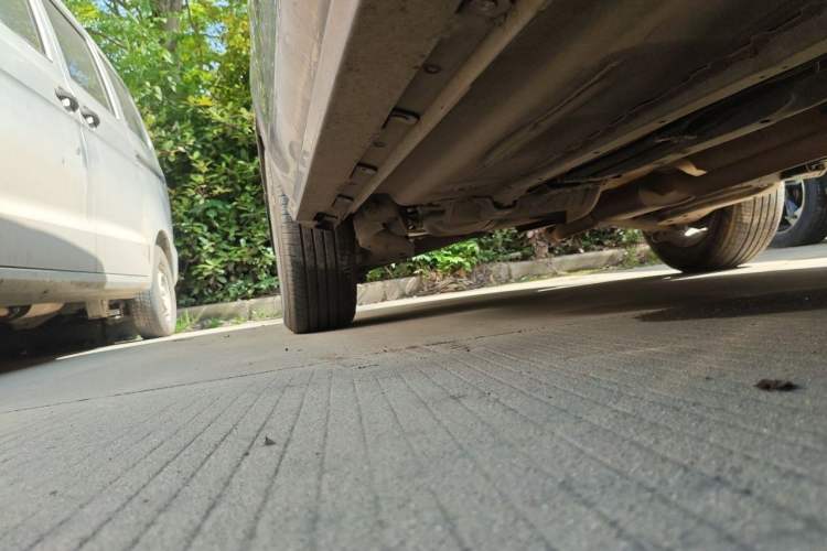 Used Venucia T70 2015 2.0L Manual RuiQu Version Chassis Front Right