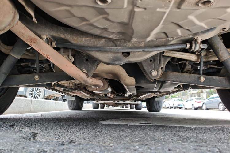 Used Venucia T70 2015 1.6L Manual Ruixing Edition Chassis Rear