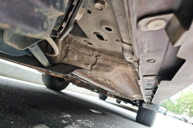 Used Venucia T70 2015 1.6L Manual Ruixing Edition Chassis Rear Right