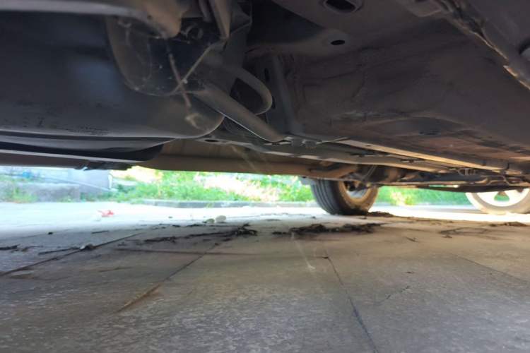 Used Venucia T70 2015 1.6L Manual Ruixing Edition Chassis Rear Right