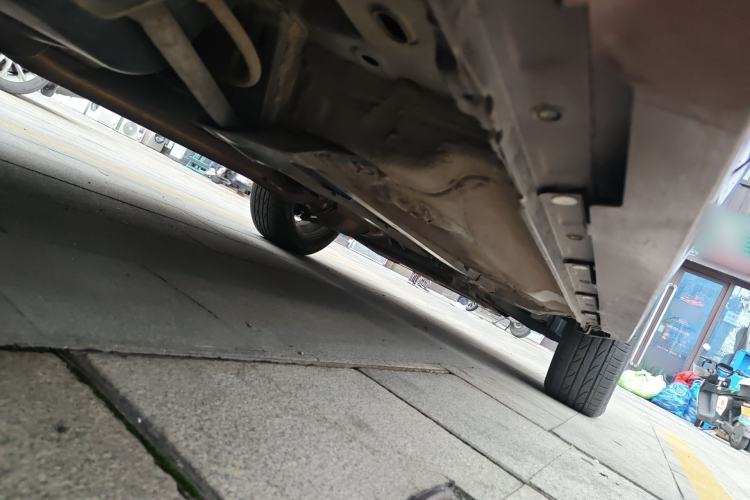 Used Venucia T70 2015 2.0L CVT Smart Edition Chassis Rear Right