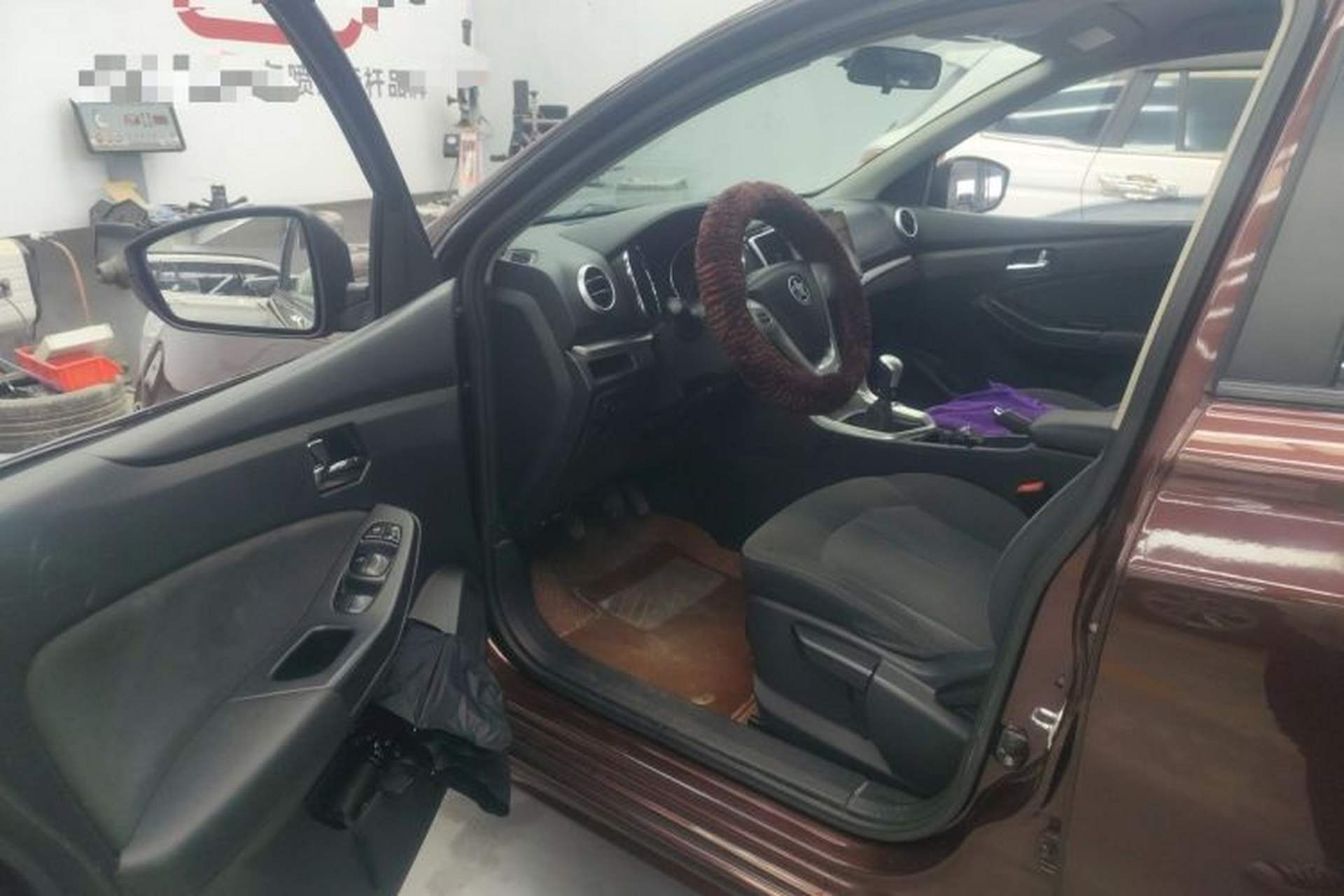 Used Venucia T70 2015 2.0L Manual RuiQu Version Driver Seat