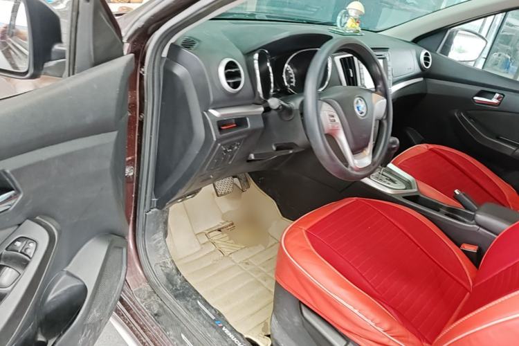 Used Venucia T70 2015 2.0L CVT Smart Edition Driver Seat