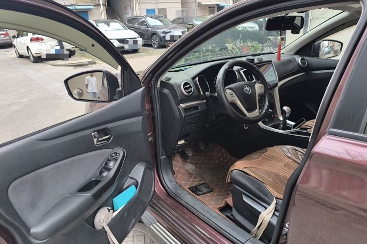 Used Venucia T70 2015 2.0L Manual RuiQu Version Driver Seat