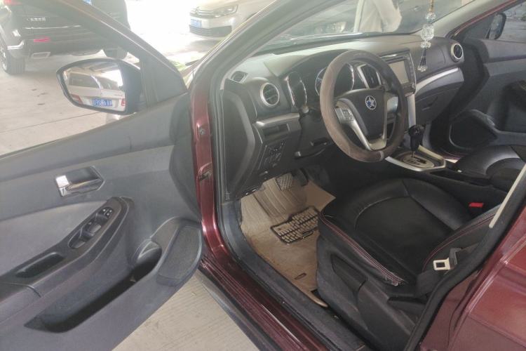 Used Venucia T70 2015 2.0L CVT Smart Edition Driver Seat