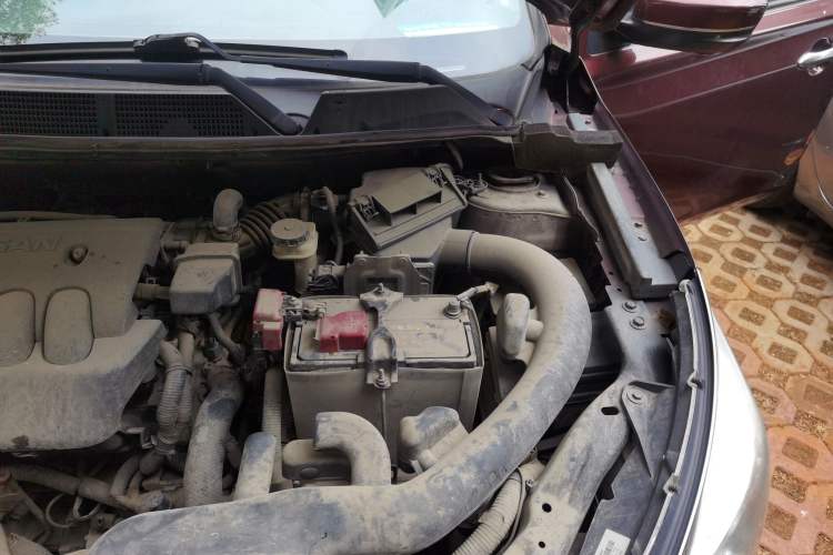 Used Venucia T70 2015 2.0L CVT Smart Choice Edition Engine Bay Left