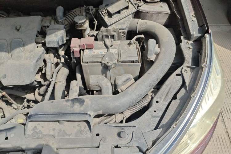 Used Venucia T70 2015 2.0L Manual RuiQu Version Engine Bay Left