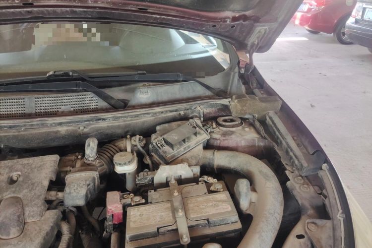 Used Venucia T70 2015 2.0L CVT Smart Edition Engine Bay Left