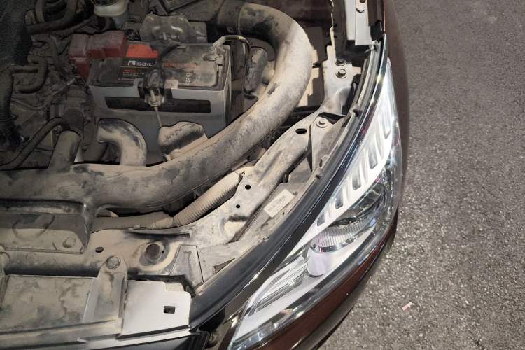 Used Venucia T70 2015 1.6L Manual Ruixing Edition Engine Bay Left