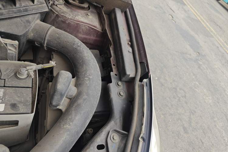 Used Venucia T70 2015 1.6L Manual Ruixing Edition Engine Bay Left