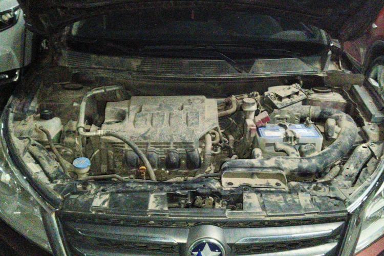 Used Venucia T70 2015 1.6L Manual Ruixing Edition Engine Bay