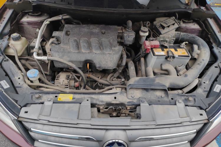 Used Venucia T70 2015 2.0L CVT Smart Choice Edition Engine Bay