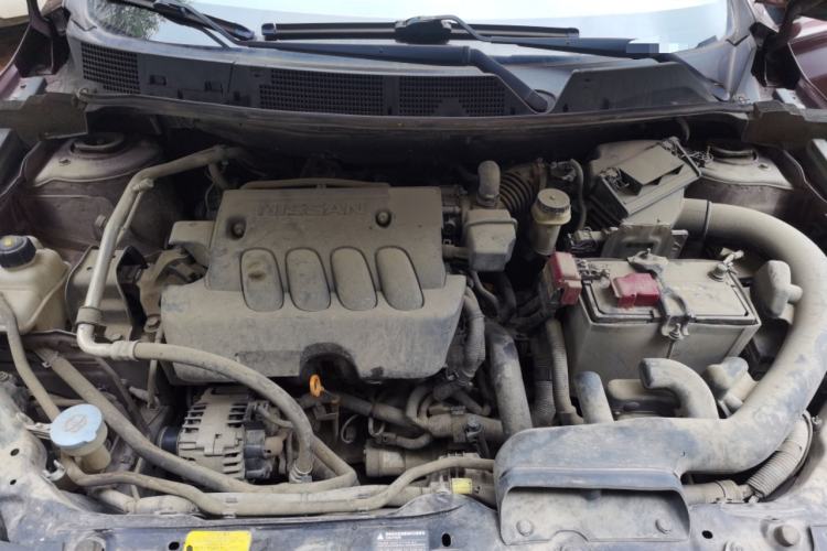 Used Venucia T70 2015 2.0L CVT Smart Choice Edition Engine Bay