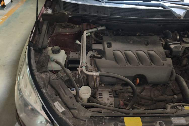 Used Venucia T70 2015 2.0L CVT Smart Choice Edition Engine Bay Right