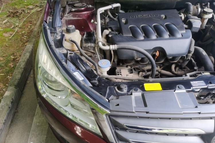 Used Venucia T70 2015 2.0L CVT Smart Choice Edition Engine Bay Right