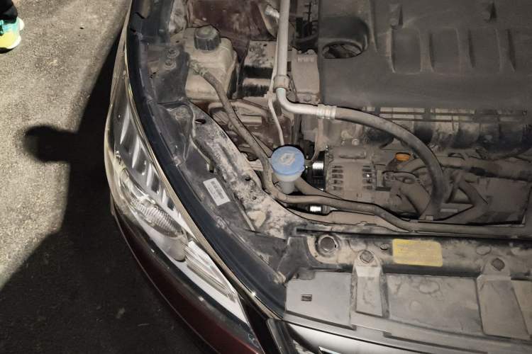 Used Venucia T70 2015 1.6L Manual Ruixing Edition Engine Bay Right