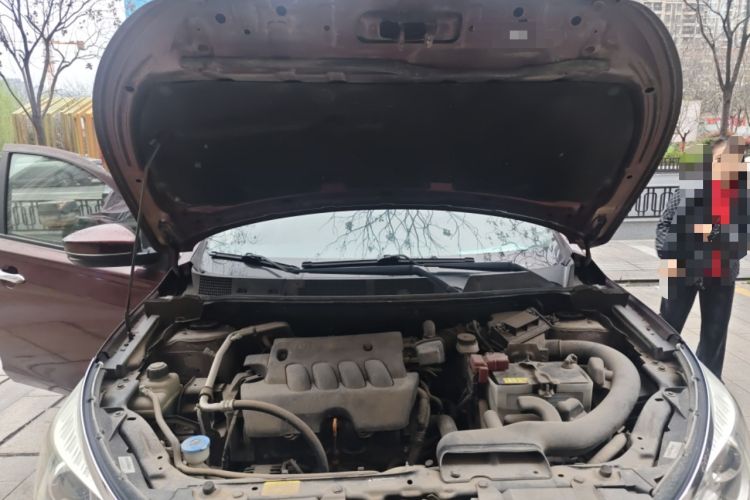 Used Venucia T70 2015 2.0L CVT Smart Edition Engine Bay