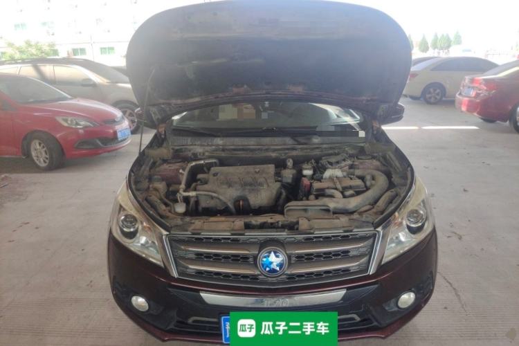 Used Venucia T70 2015 2.0L CVT Smart Edition Engine Bay