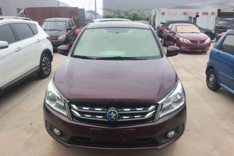 Used Venucia T70 2015 1.6L Manual Ruixing Edition Exterior 1