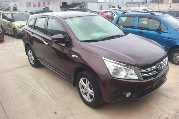 Used Venucia T70 2015 1.6L Manual Ruixing Edition Exterior 2