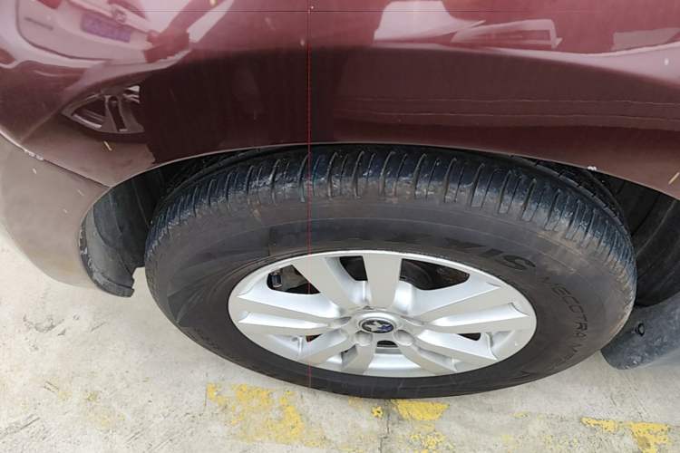 Used Venucia T70 2015 2.0L CVT Smart Edition Exterior 4