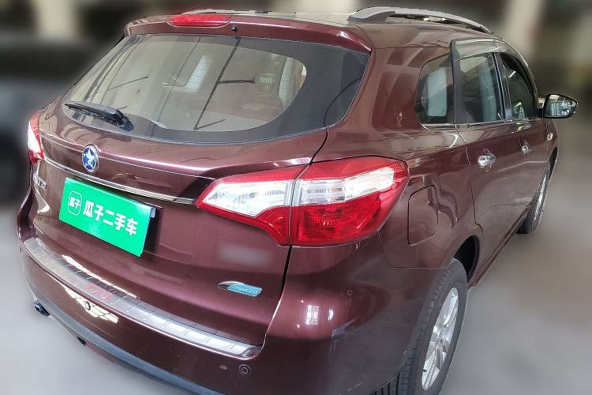 Used Venucia T70 2015 2.0L CVT Smart Choice Edition Exterior 5