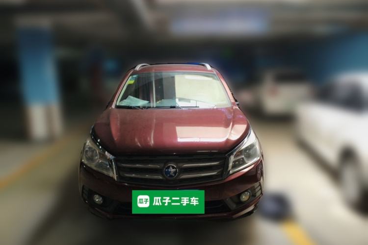 Used Venucia T70 2015 2.0L CVT Smart Choice Edition Front