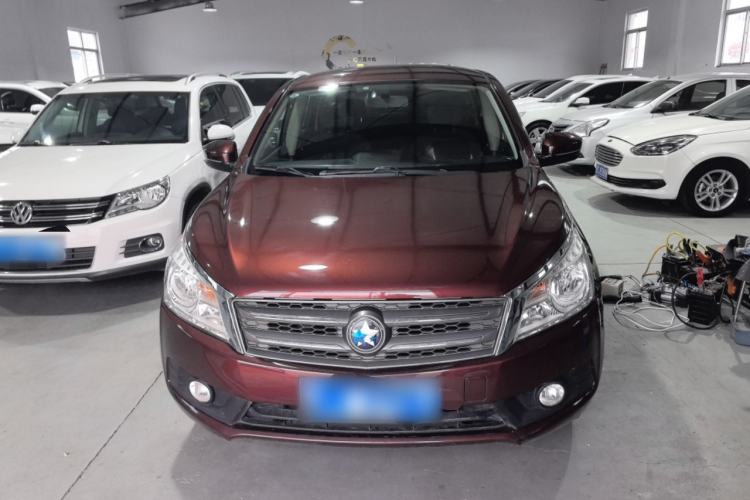 Used Venucia T70 2015 1.6L Manual Ruixing Edition Front