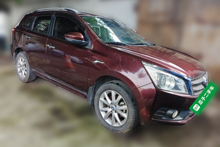 Used Venucia T70 2015 2.0L Manual RuiXiang Edition Front Right 45 Deg