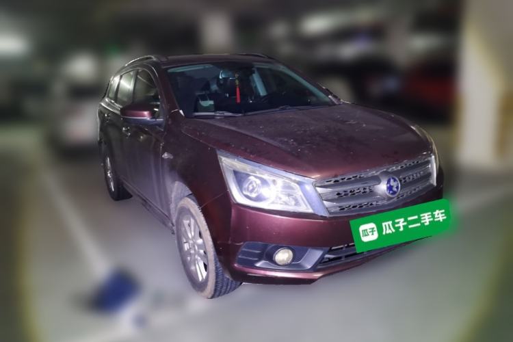 Used Venucia T70 2015 2.0L CVT Smart Edition Front Right 45 Deg