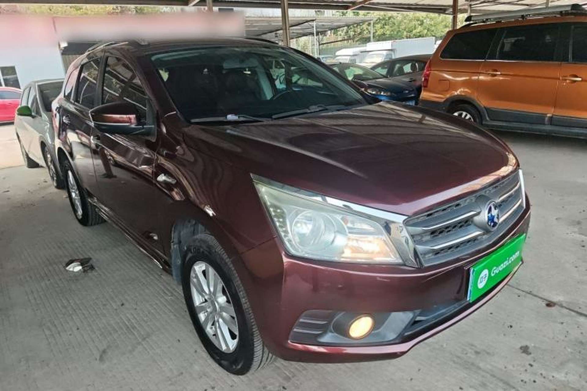Used Venucia T70 2015 2.0L CVT Smart Choice Edition Front Right 45 Deg