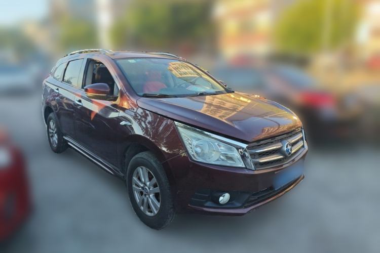 Used Venucia T70 2015 2.0L Manual RuiQu Version Front Right 45 Deg