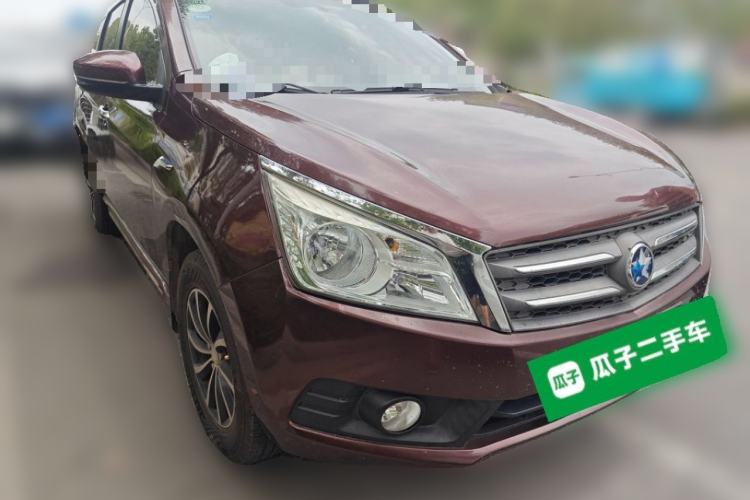 Used Venucia T70 2015 1.6L Manual Ruixing Edition Front Right 45 Deg