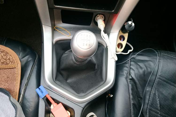 Used Venucia T70 2015 2.0L Manual RuiQu Version Gear Lever