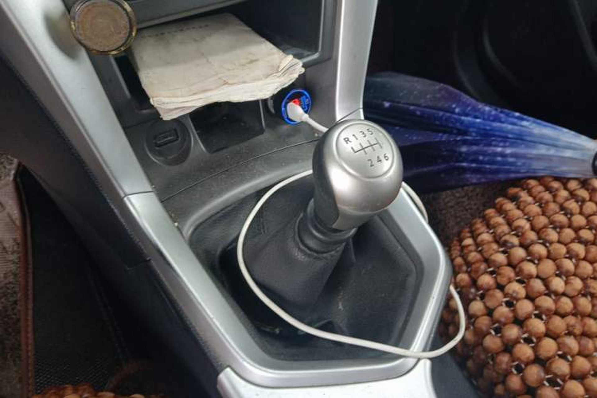 Used Venucia T70 2015 2.0L Manual RuiXiang Edition Gear Lever